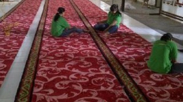 Proses Pembuatan Karpet Masjid